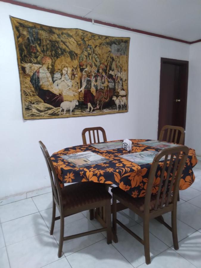 Hare O Ahani Hanga Roa Dış mekan fotoğraf